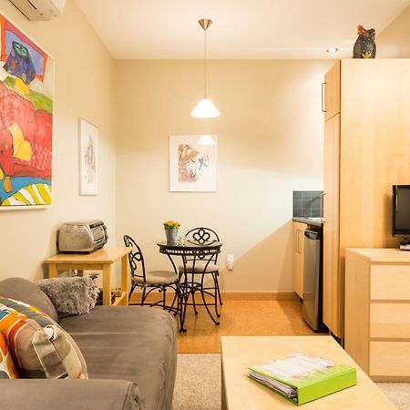 Cormier'S Studio Guest Suites Penticton Exterior foto