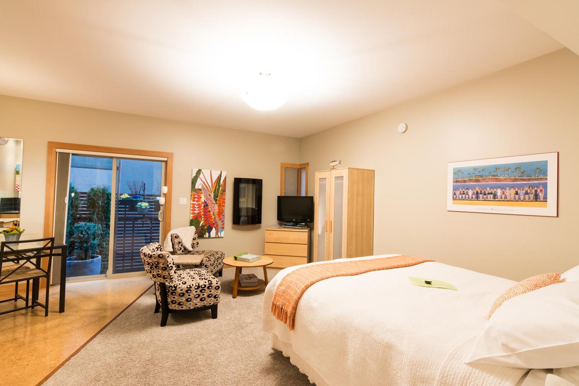 Cormier'S Studio Guest Suites Penticton Exterior foto