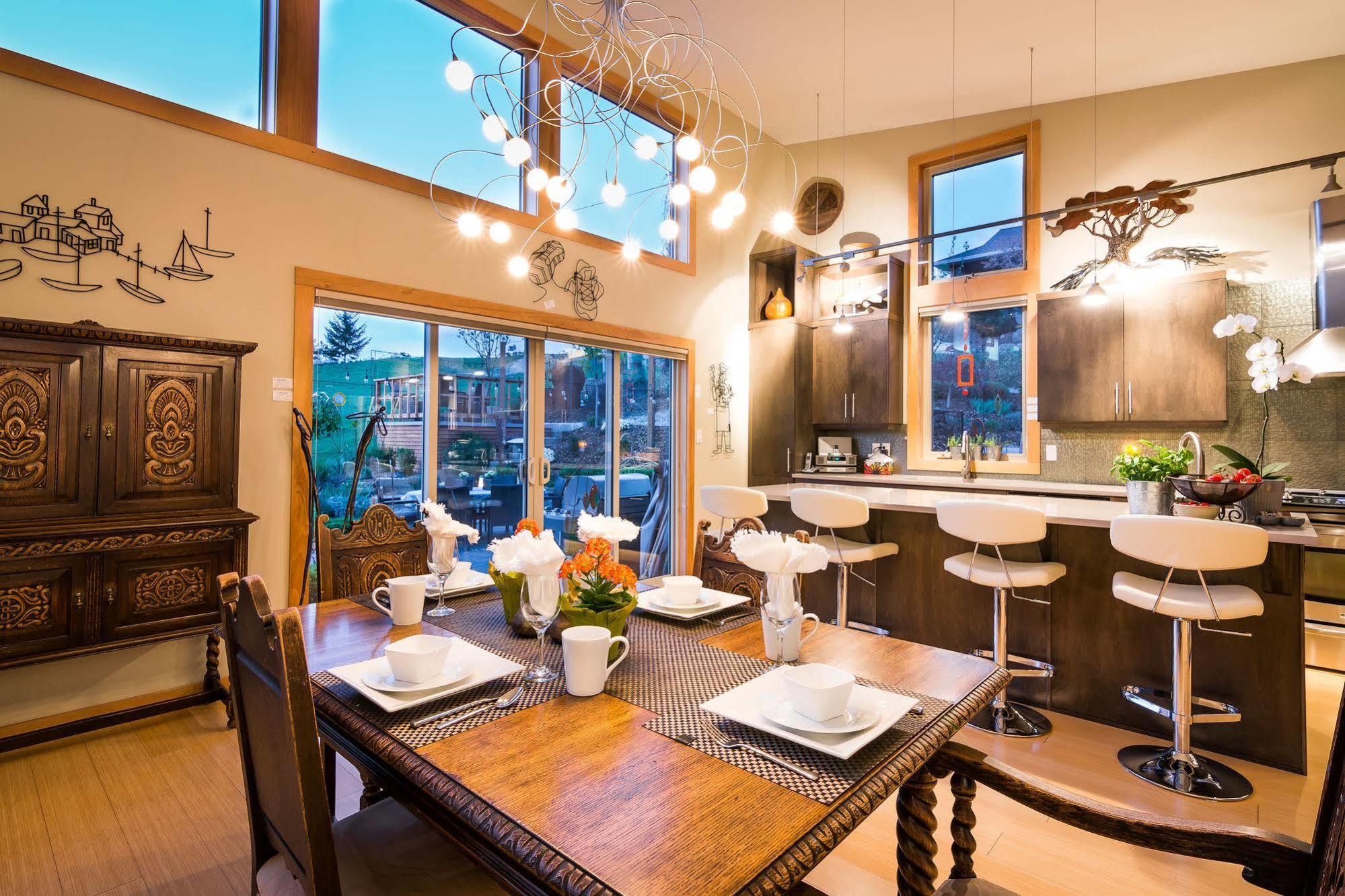 Cormier'S Studio Guest Suites Penticton Exterior foto